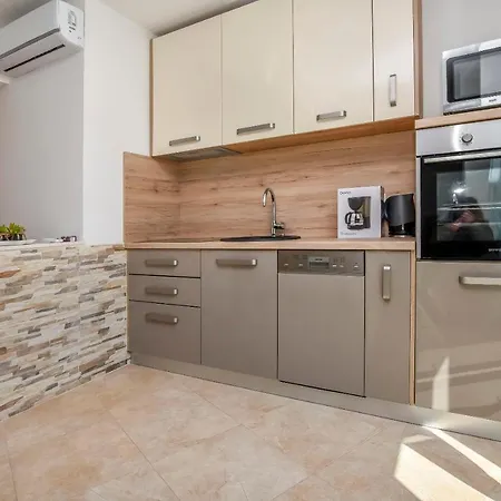 Apartament Jelena Rogoznica (Sibenik-Knin)