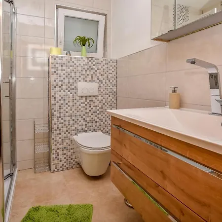 Jelena Apartamento Rogoznica (Sibenik-Knin)